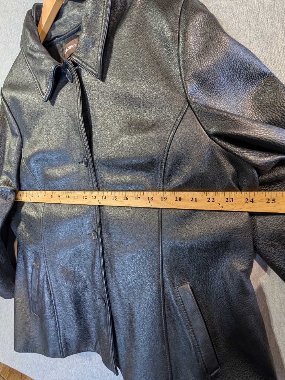 Danier Genuine Leather Coat Women's 3XL Black - Picture 5 of 16